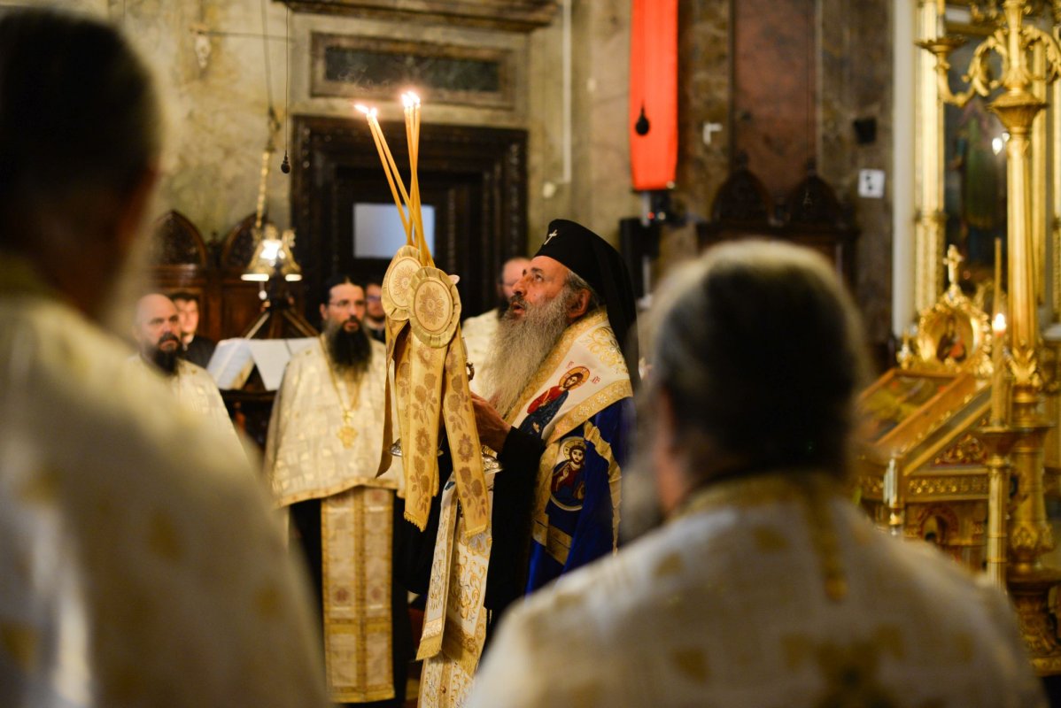 Slujbă de priveghere în cinstea Sfintei Cuvioase Parascheva la Catedrala Mitropolitană din Iași 173773