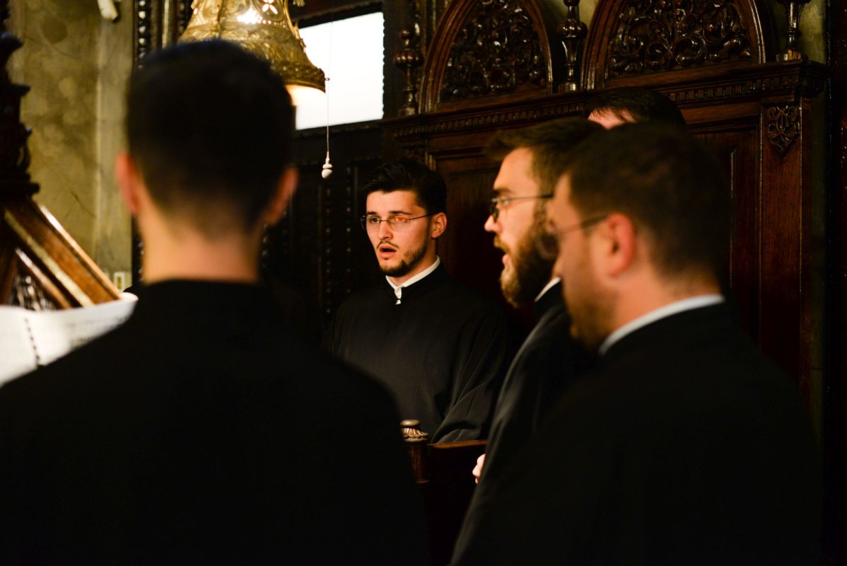 Slujbă de priveghere în cinstea Sfintei Cuvioase Parascheva la Catedrala Mitropolitană din Iași 173774