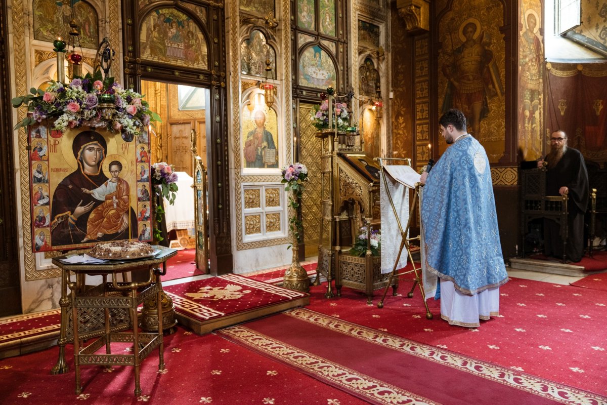 380 de ani de la aducerea la Iaşi a moaştelor Sfintei Cuvioase Parascheva 173888