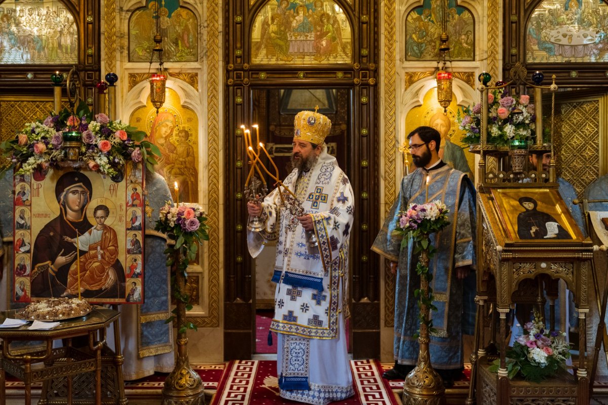 380 de ani de la aducerea la Iaşi a moaştelor Sfintei Cuvioase Parascheva 173906