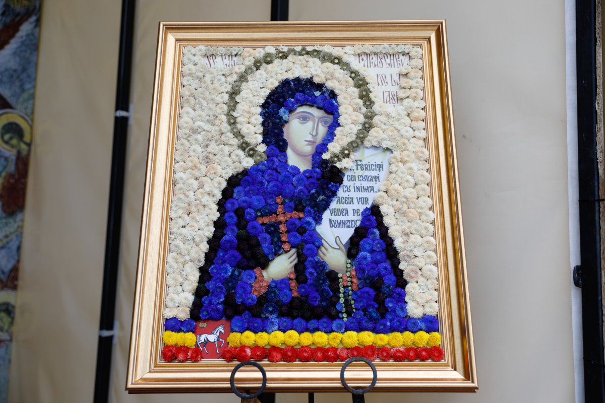 380 de ani de la aducerea la Iaşi a moaştelor Sfintei Cuvioase Parascheva 173922