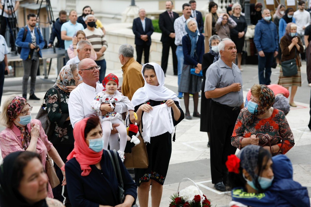 380 de ani de la aducerea la Iaşi a moaştelor Sfintei Cuvioase Parascheva 173928