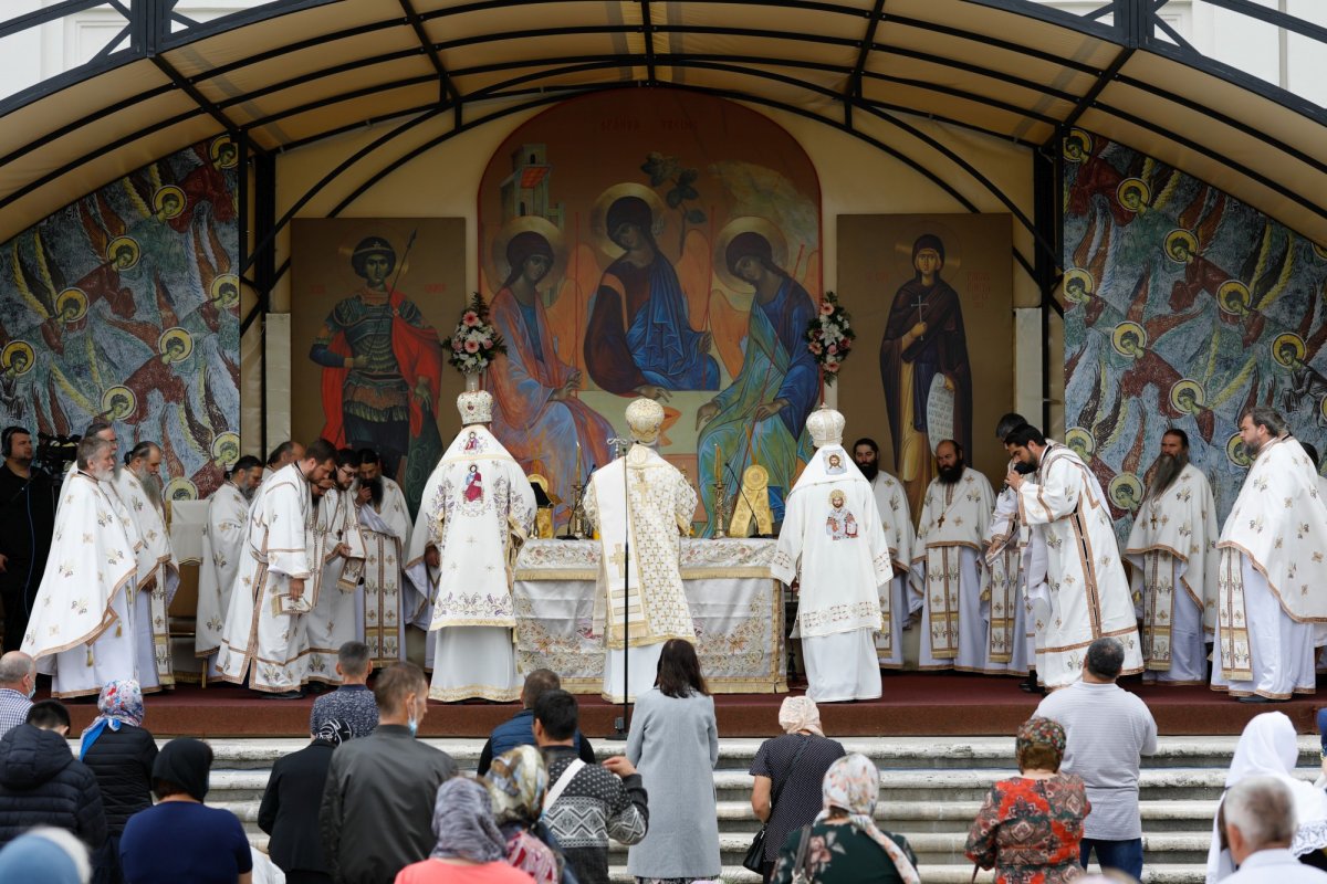 380 de ani de la aducerea la Iaşi a moaştelor Sfintei Cuvioase Parascheva 173930