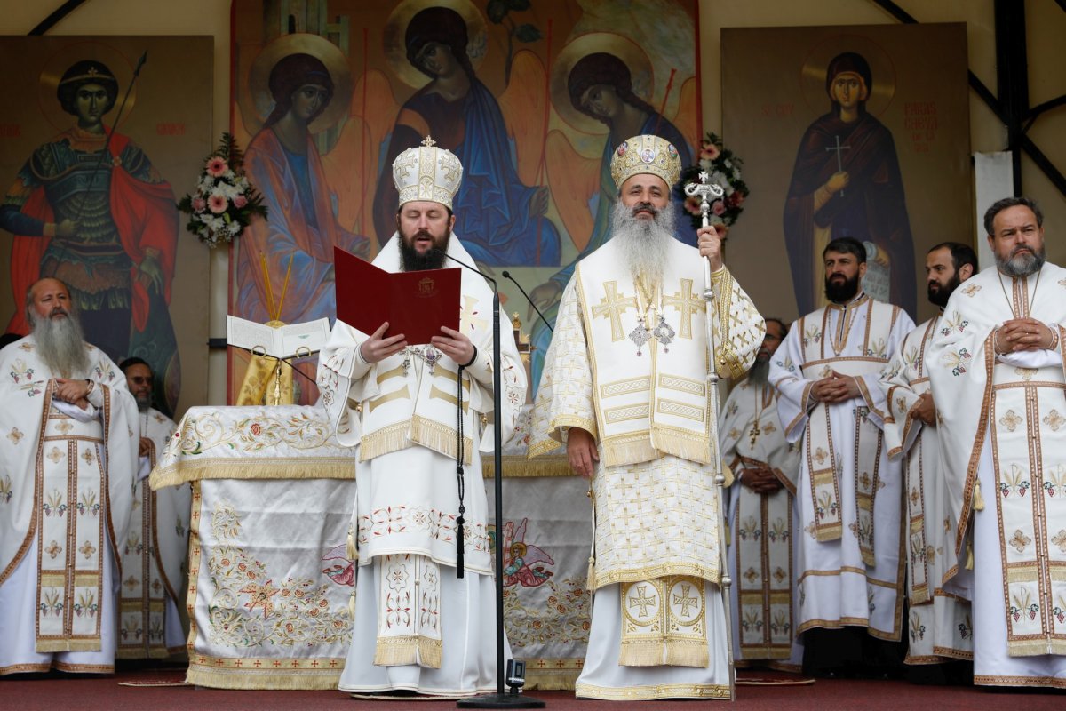 380 de ani de la aducerea la Iaşi a moaştelor Sfintei Cuvioase Parascheva 173945