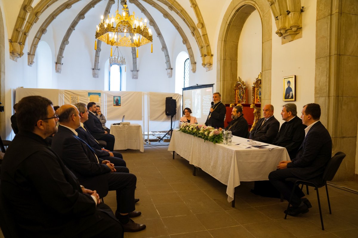 380 de ani de la aducerea la Iaşi a moaştelor Sfintei Cuvioase Parascheva 173948