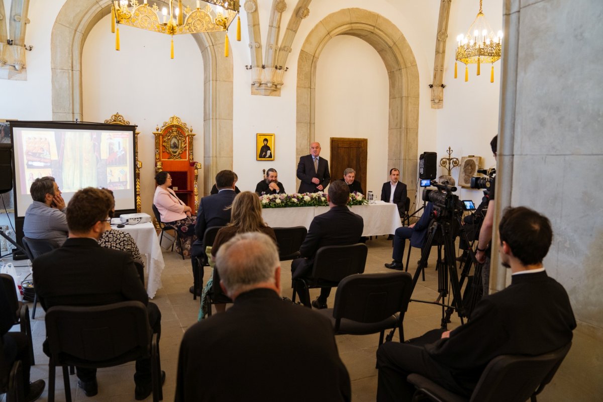 380 de ani de la aducerea la Iaşi a moaştelor Sfintei Cuvioase Parascheva 173952