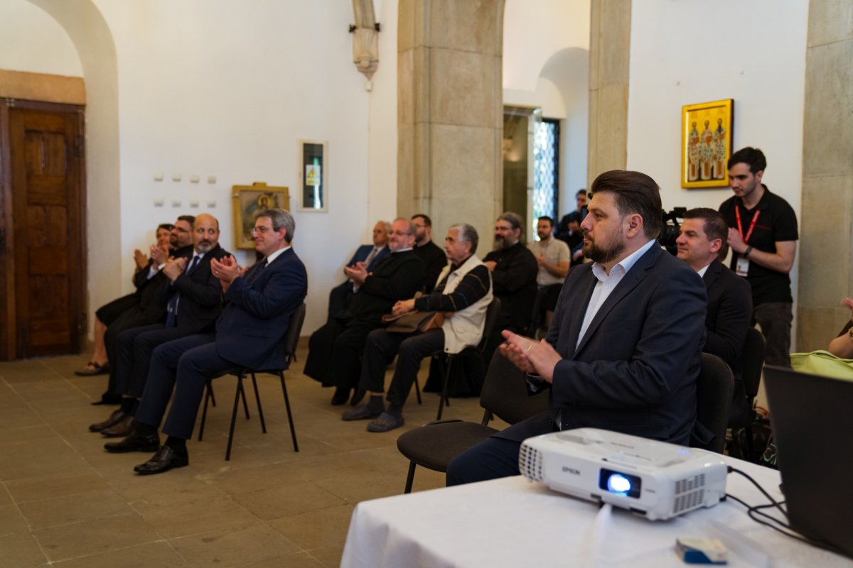 380 de ani de la aducerea la Iaşi a moaştelor Sfintei Cuvioase Parascheva 173970