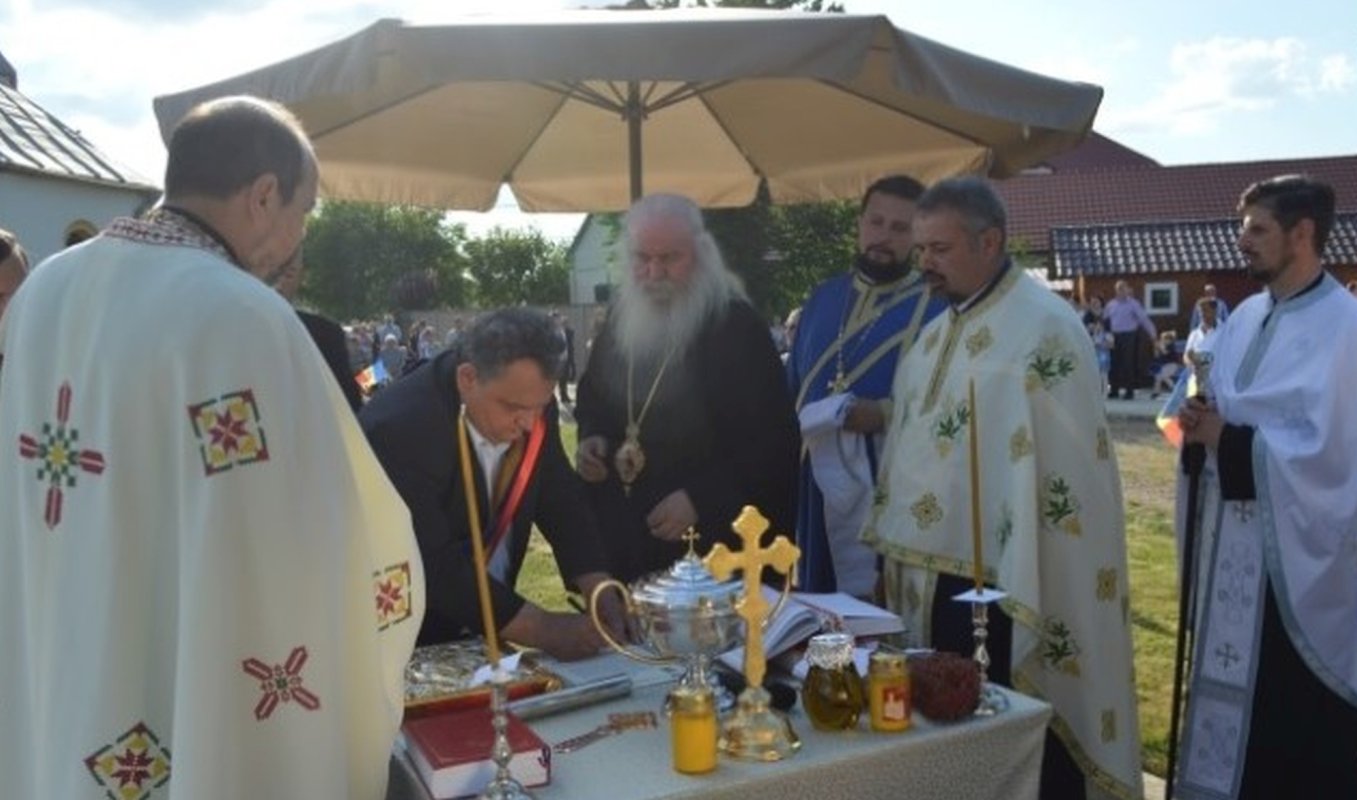 Revista presei 173982