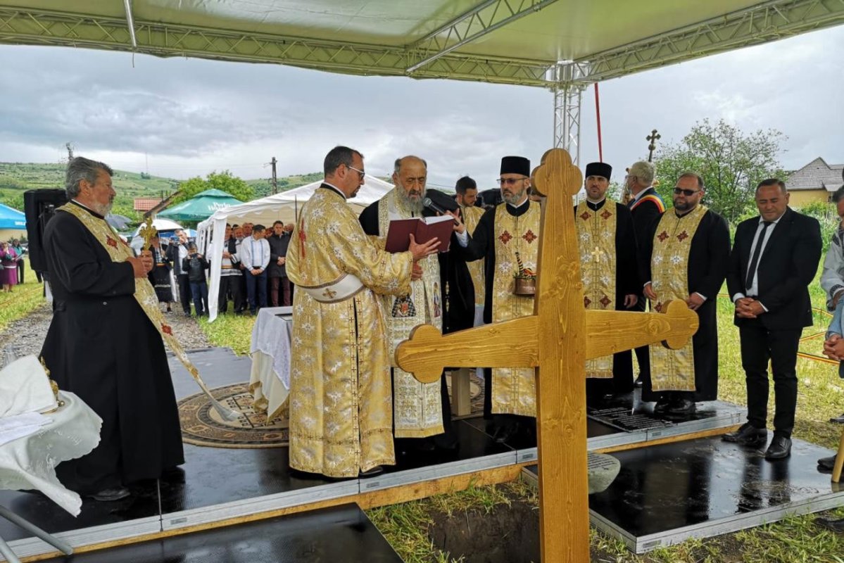 Piatră de temelie pentru noul lăcaș din Bărdești 174050