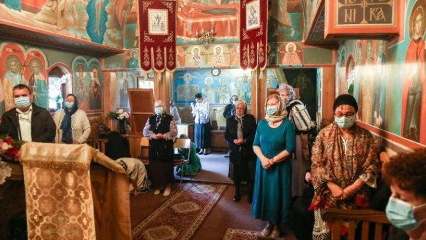 Revista presei 174093