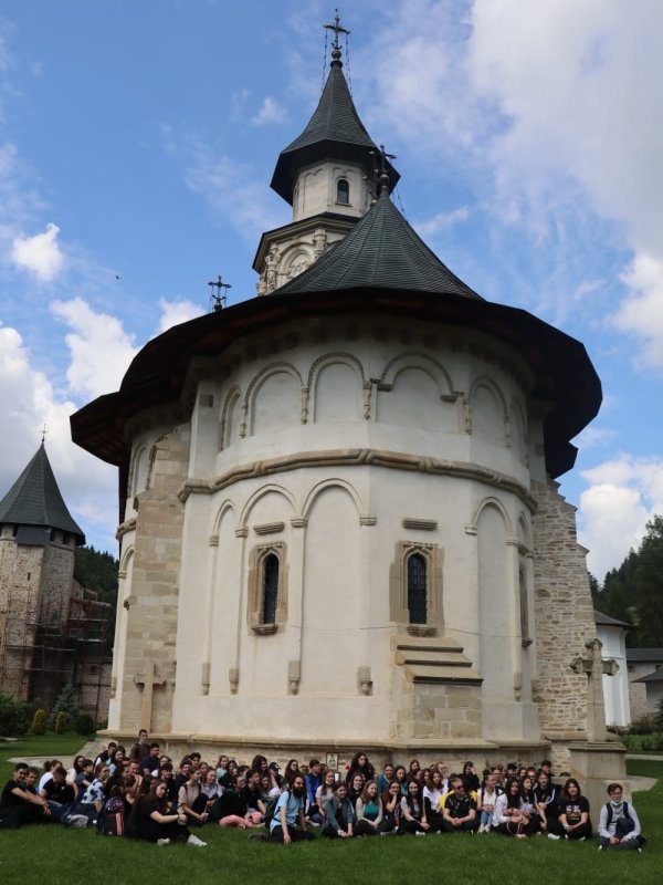 Via Transilvanica - aventură pentru tinerii ATOS 174175