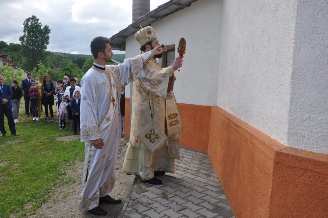 Zi de bucurie în Parohia Gârceiu 174172