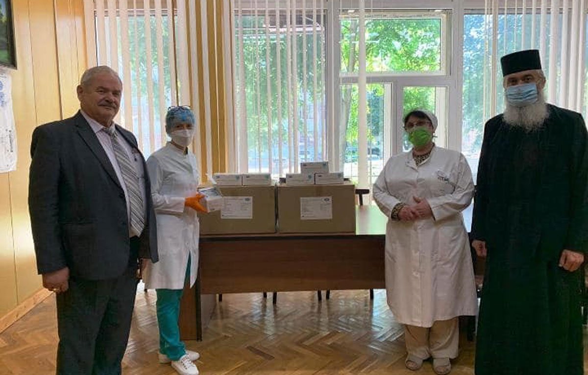 4.000 de măşti donate Spitalului din Bălţi  174390