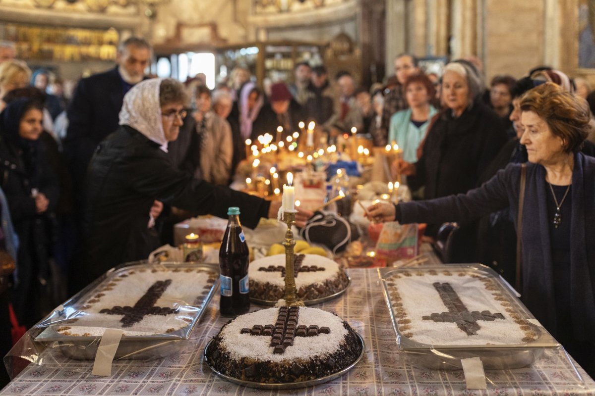 Pomenirea generală a celor adormiți în Sâmbăta Moșilor de vară  174439