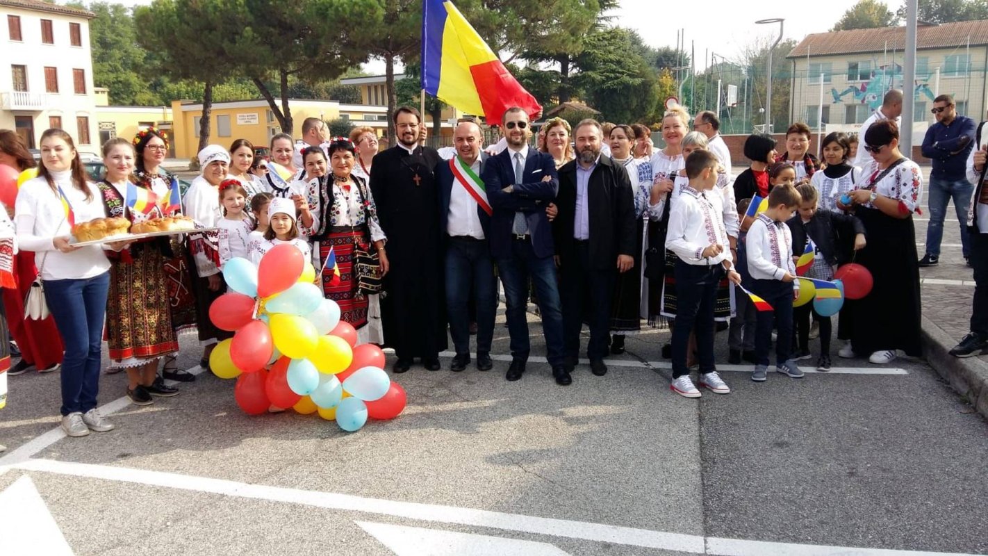 Credinţa românilor  din Padova-Limena clădeşte o casă a Domnului 174466