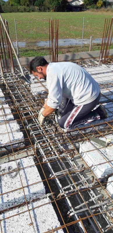 Credinţa românilor  din Padova-Limena clădeşte o casă a Domnului 174470