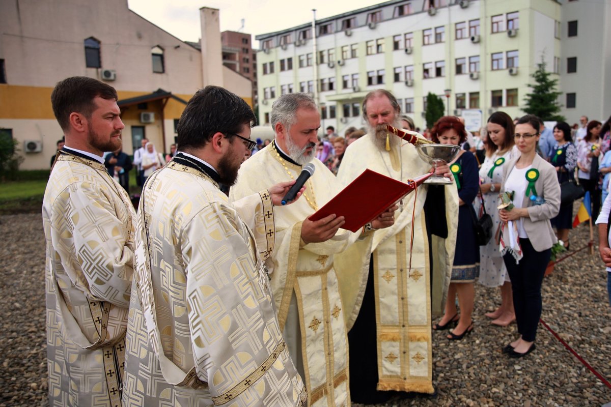 Sfinţire de pictură şi piatră de temelie pentru o nouă biserică la Iaşi 174642