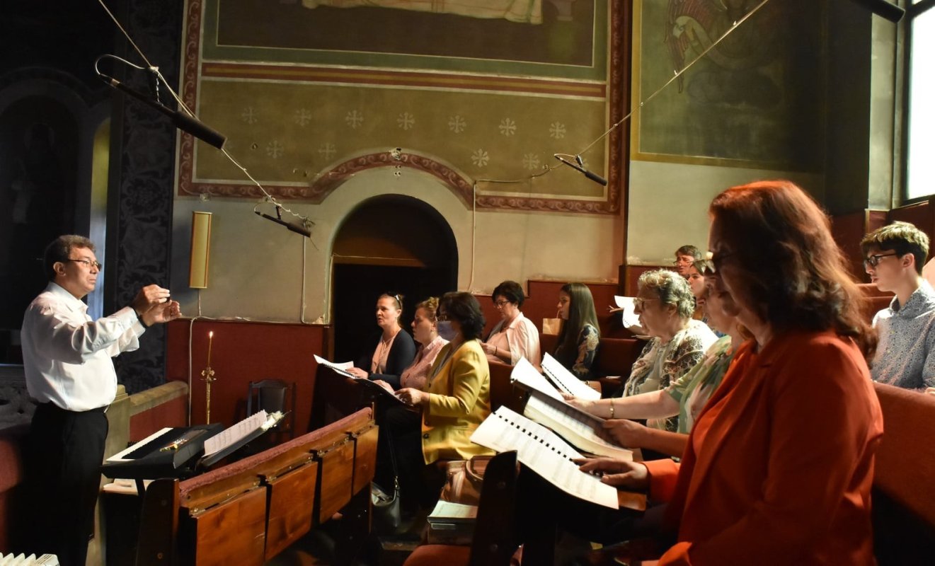 Pogorârea Sfântului Duh, prăznuită la Catedrala Mitropolitană din Cluj-Napoca 174657