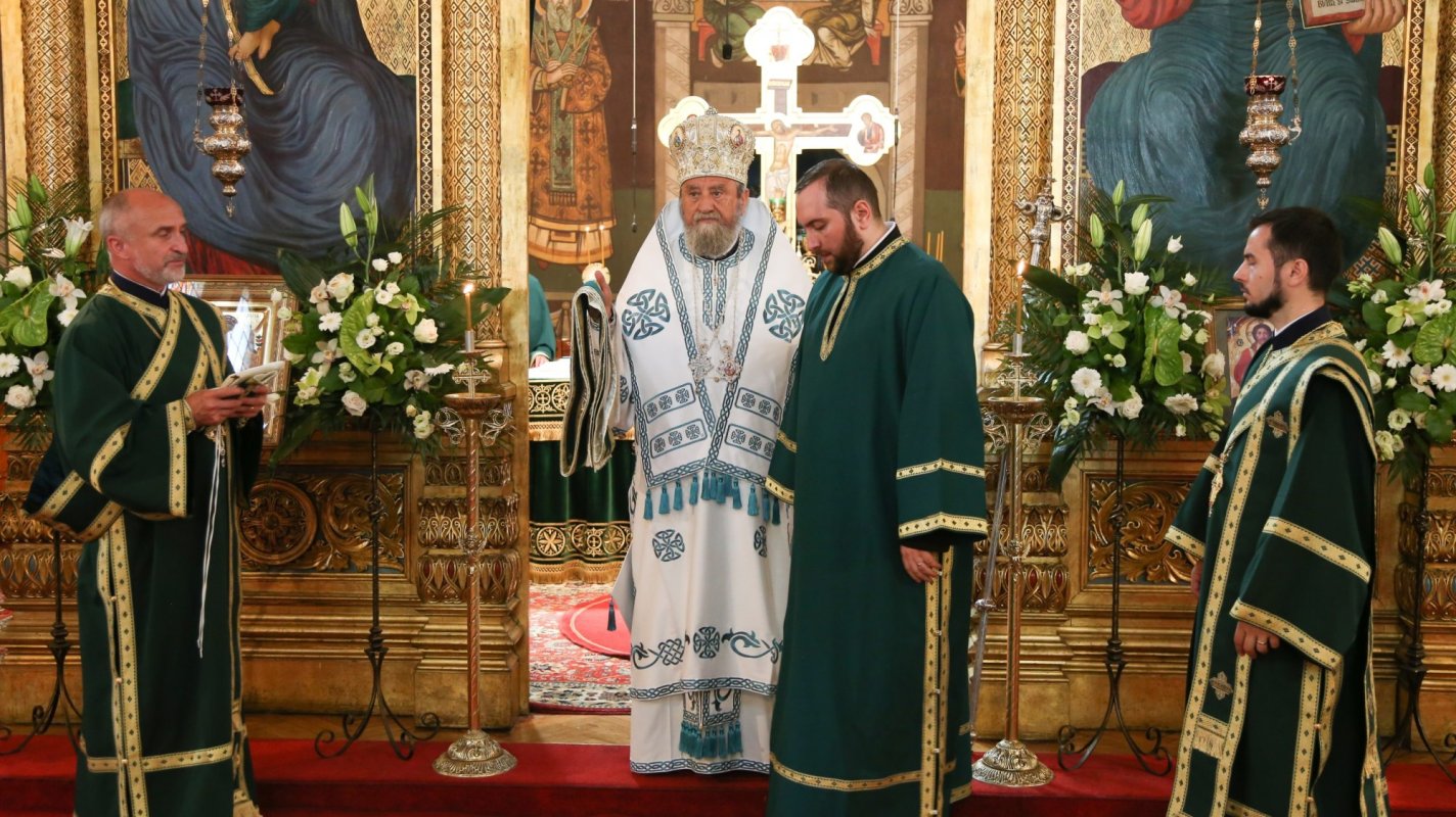 Praznicul Cincizecimii la Catedrala Mitropolitană din Sibiu 174648