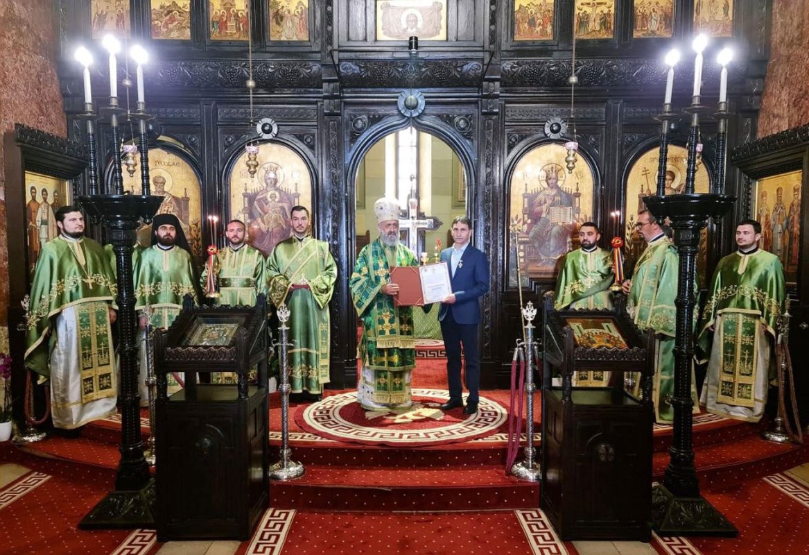 Sărbătoare la Catedrala Arhiepiscopală din Alba Iulia 174662