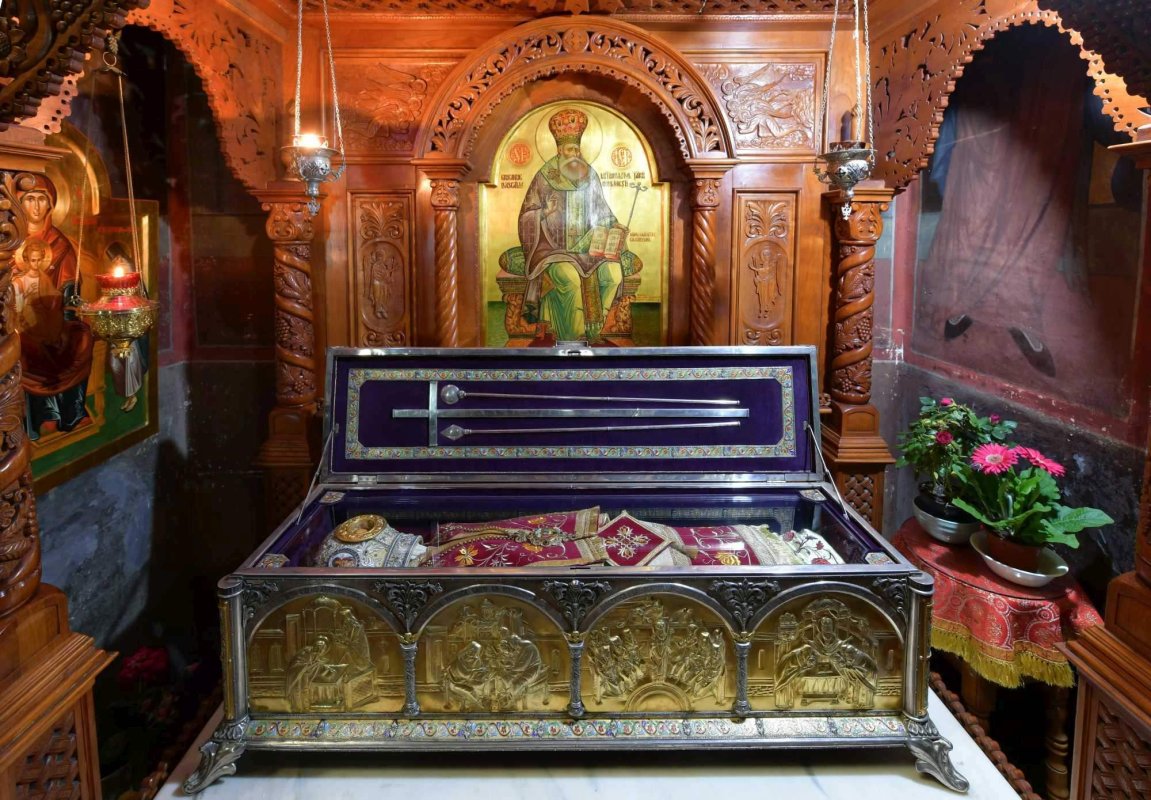 Sfântul Ierarh Grigorie Dascălul, cărturar evlavios şi păstor înţelept 174669