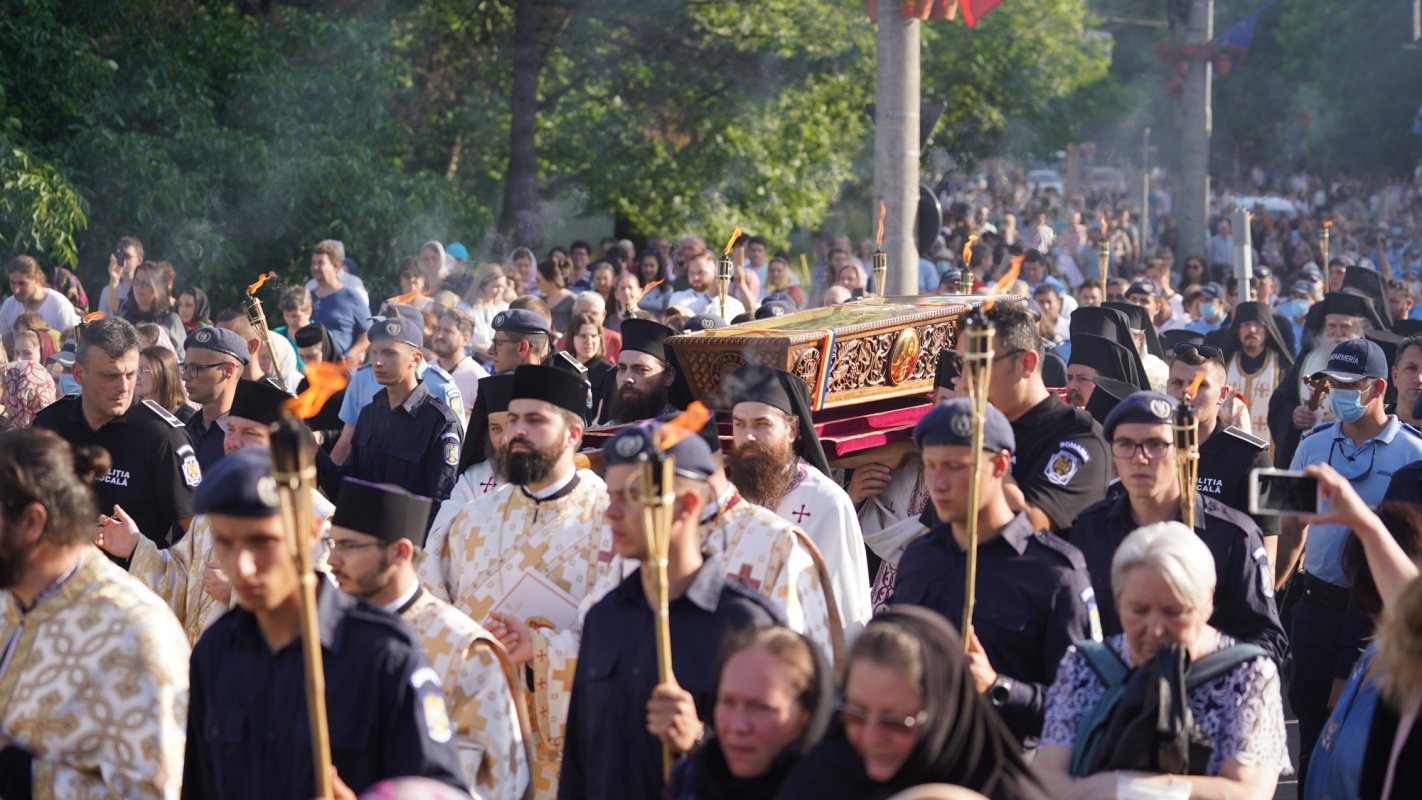 Procesiune cu moaştele Sfântului Ioan cel Nou de la Suceava 174799