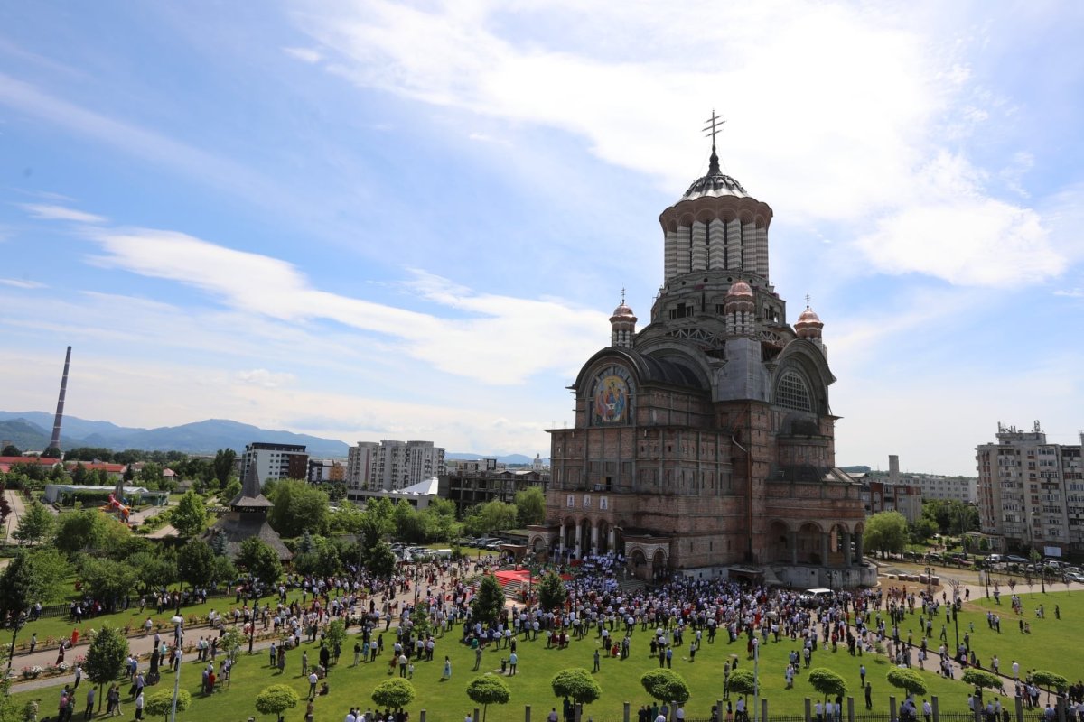 Hramuri în Maramureş şi Sătmar 174857