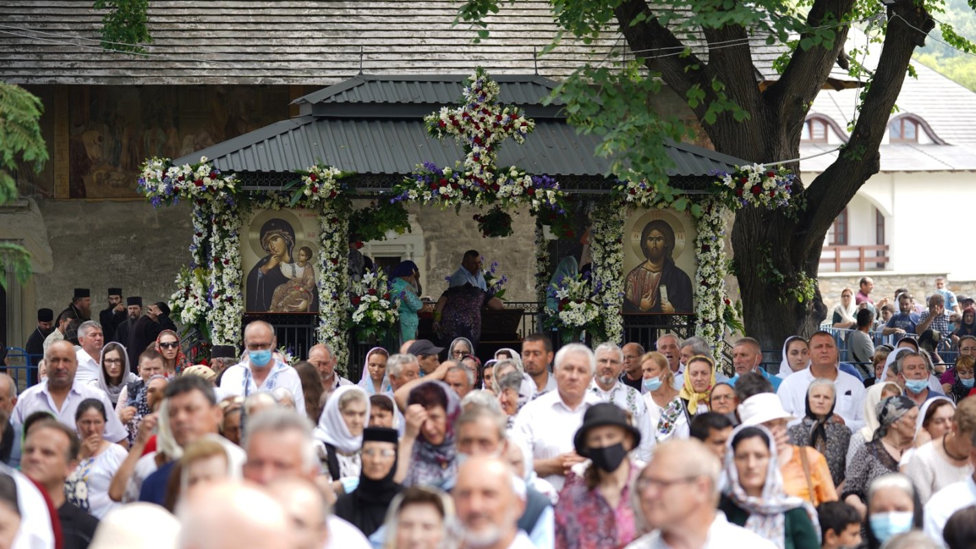 Sfântul Ioan cel Nou, prăznuit cu evlavie de suceveni 175088