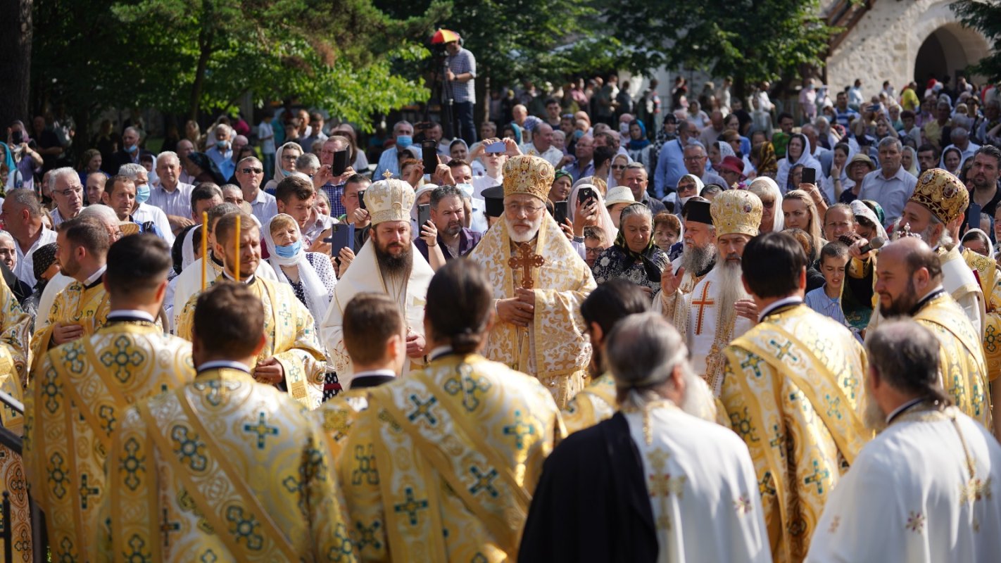 Sfântul Ioan cel Nou, prăznuit cu evlavie de suceveni 175093