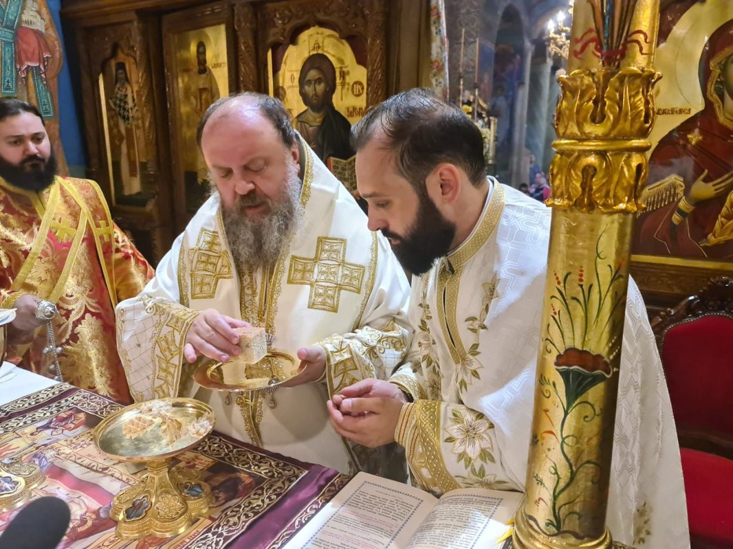 Hirotonia unui preot ostenitor la Serviciul colportaj București 175181