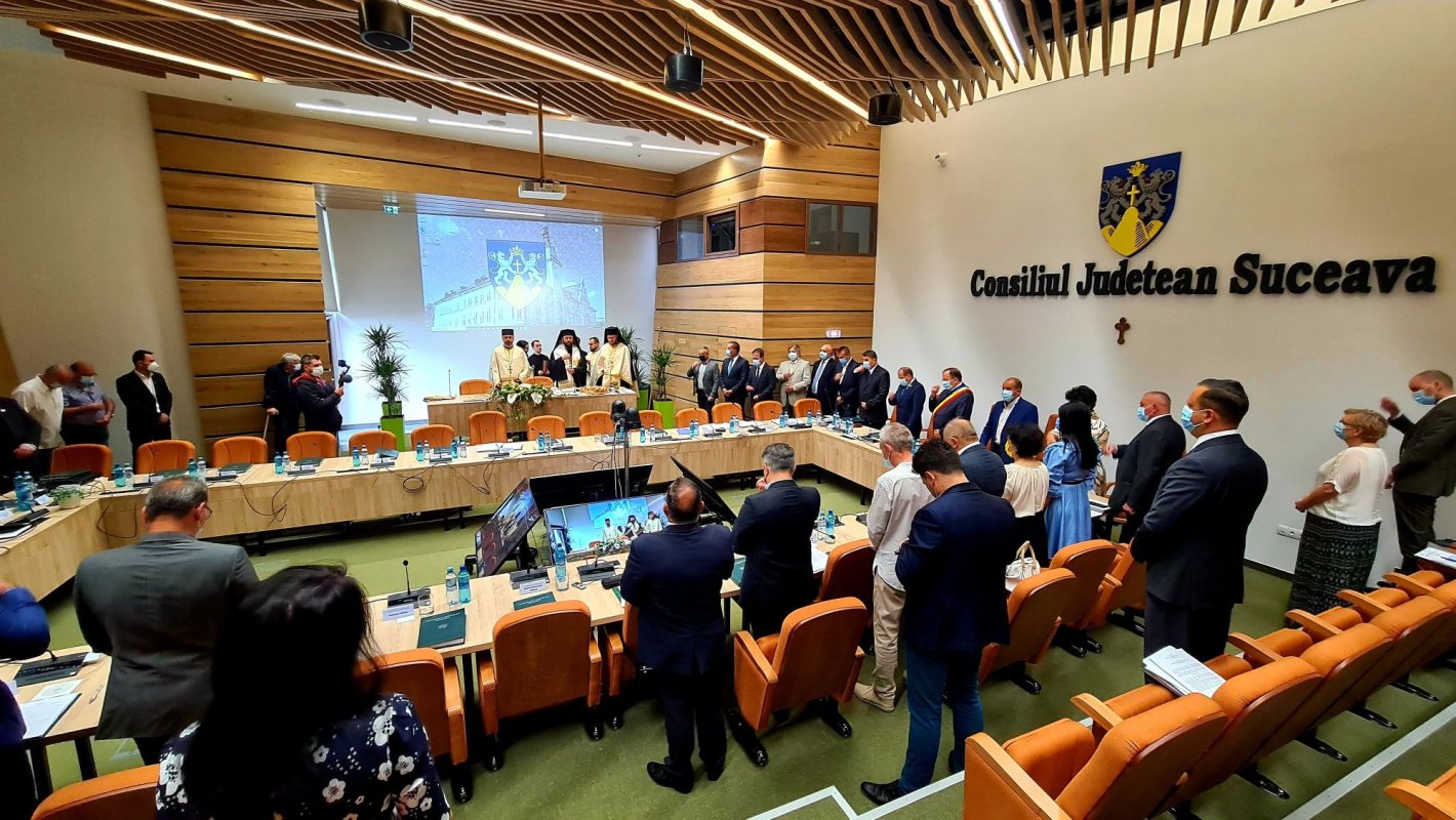 Înnoire și binecuvântare la Consiliul Județean Suceava 175385