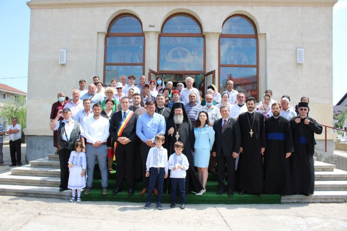 Icoană nouă la catedrala din Slobozia și binecuvântare de pictură la Fetești 175299