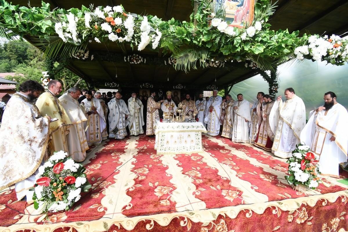 Mănăstirea Humor a sărbătorit 30 de ani de la reînființare 175471