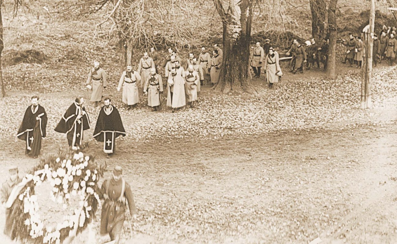 Preoţi ortodocşi români în lupta  pentru reîntregirea neamului 175508