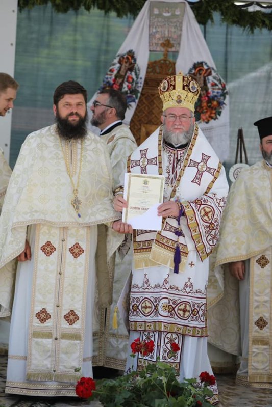 Târnosirea bisericii din Botiza 175446