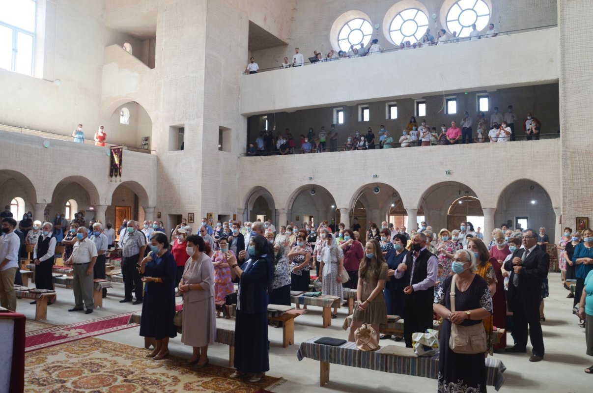 Un nou preot coslujitor la Parohia Oradea-Nufărul I 175442