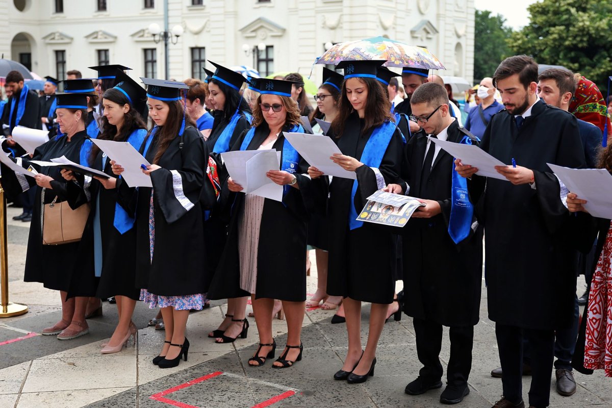 Teologii ieșeni au depus jurământul de credință 175774