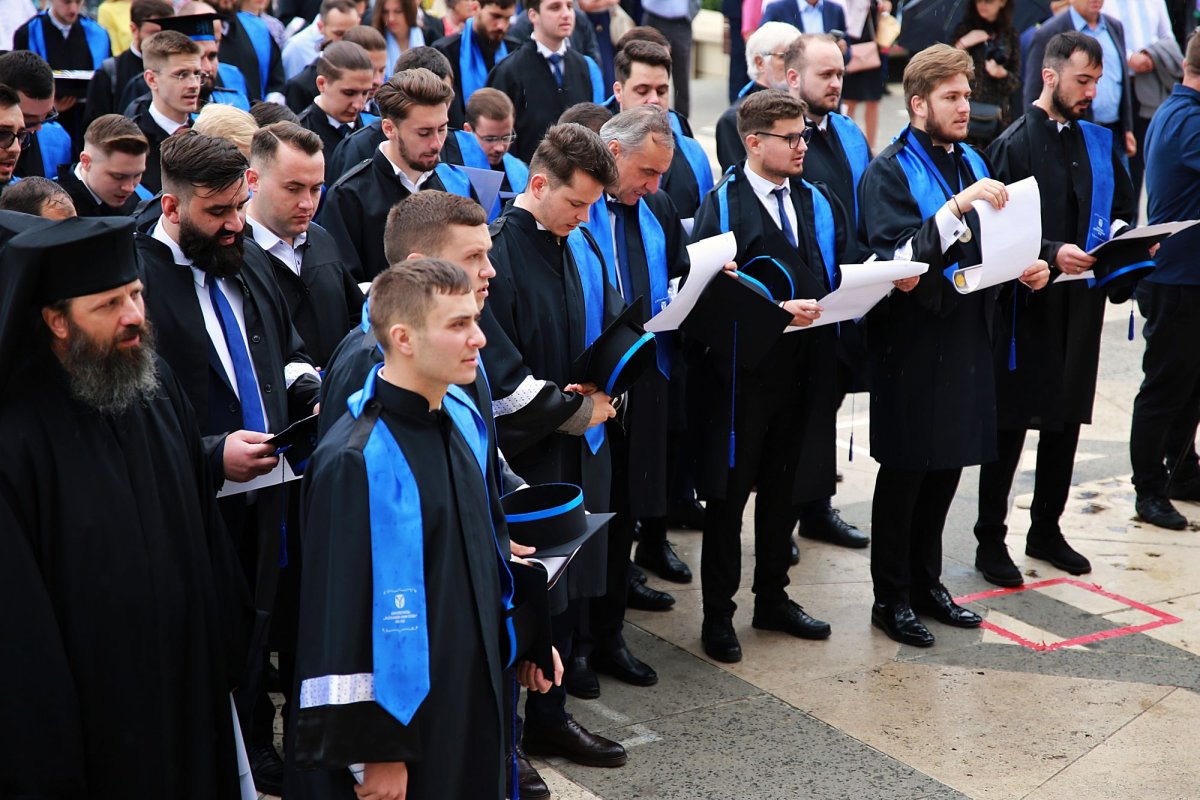 Teologii ieșeni au depus jurământul de credință 175775