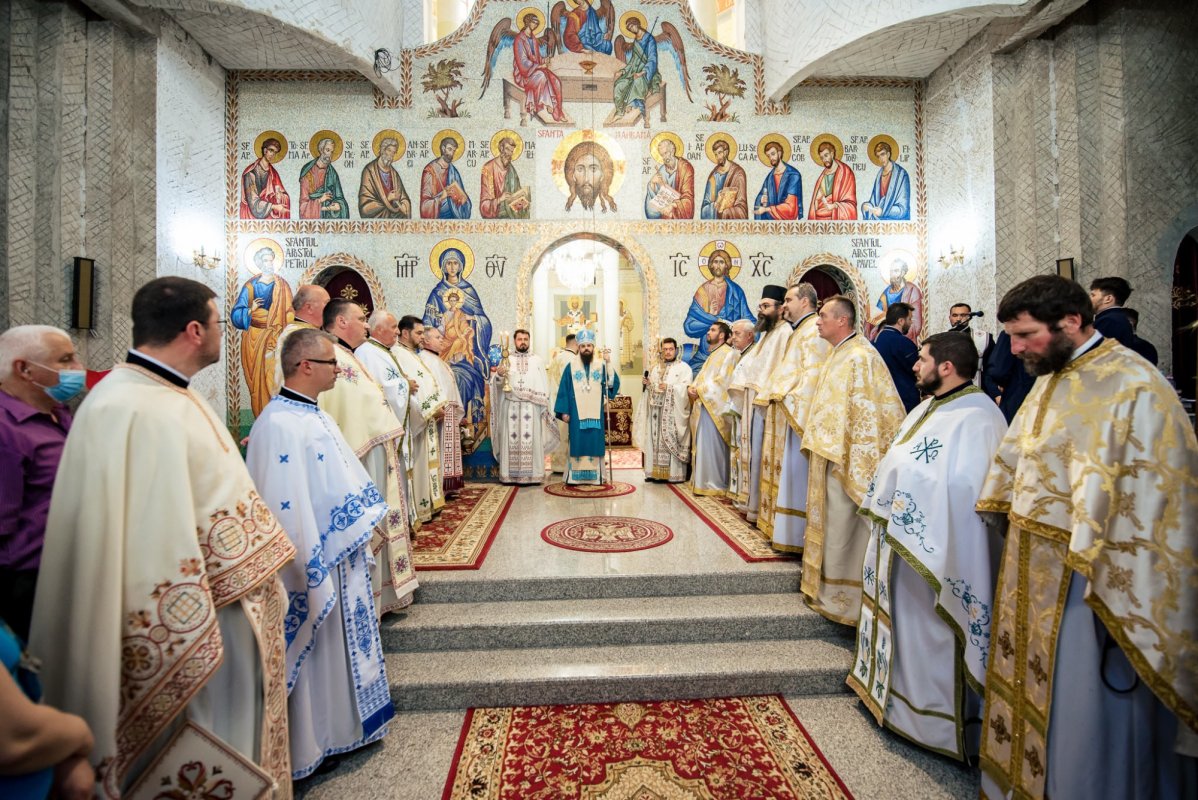 Binecuvântare arhierească în cartierul Mănăștur, Cluj-Napoca 175650