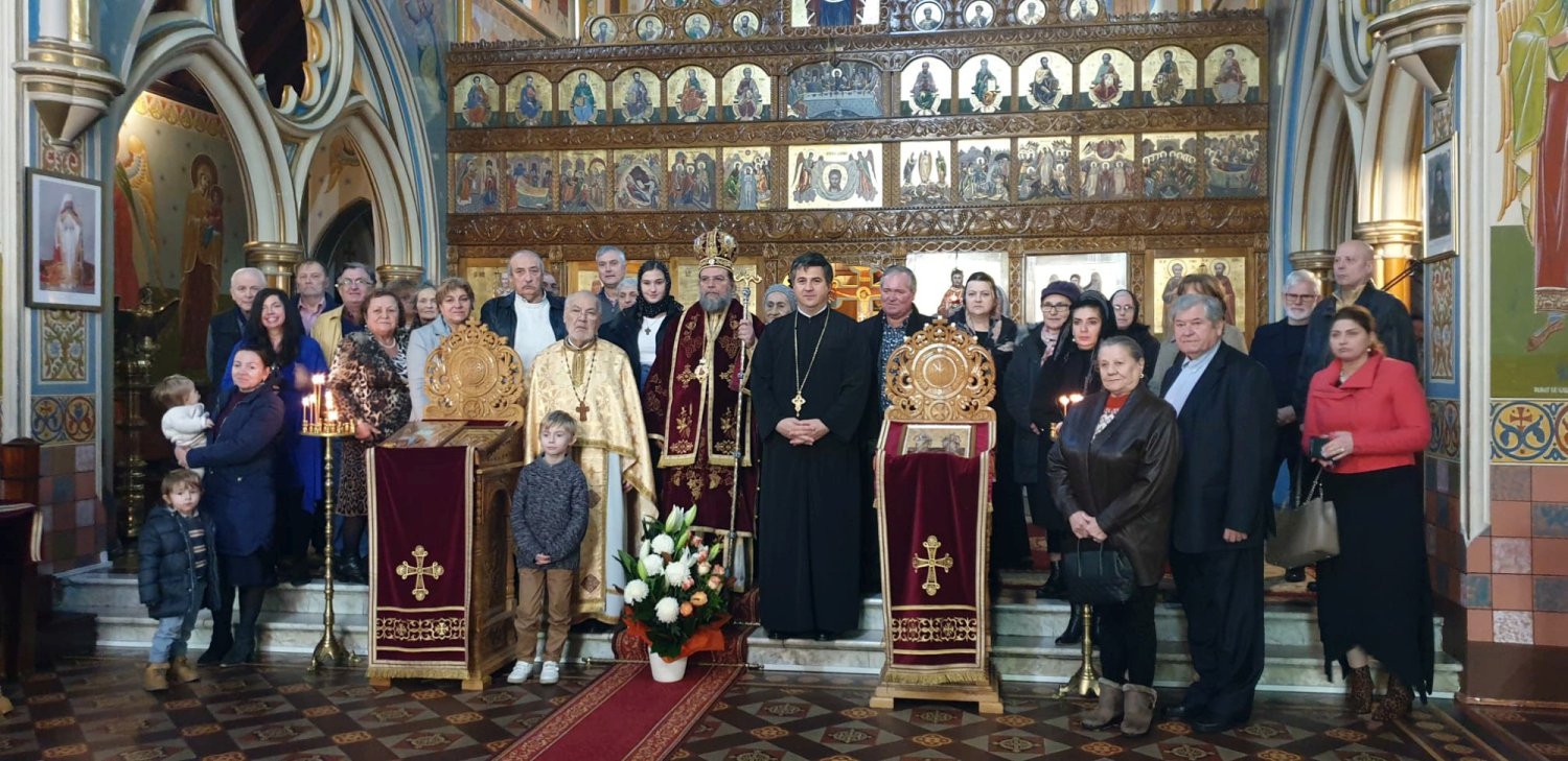 Slujiri şi binecuvântări arhiereşti pentru românii din diasporă 175629