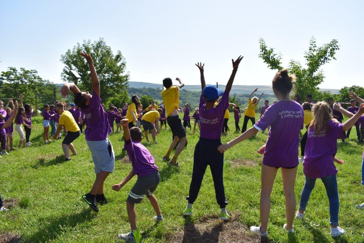 Au reînceput taberele „Copilărie și credință” în Episcopia Hușilor 175816