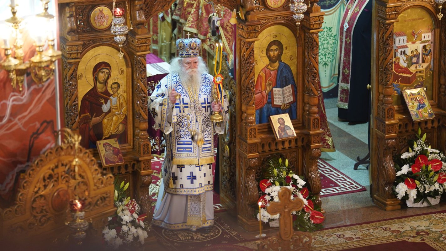 Hramul catedralei din Gura Humorului, sărbătorit prin slujbă arhierească 175946