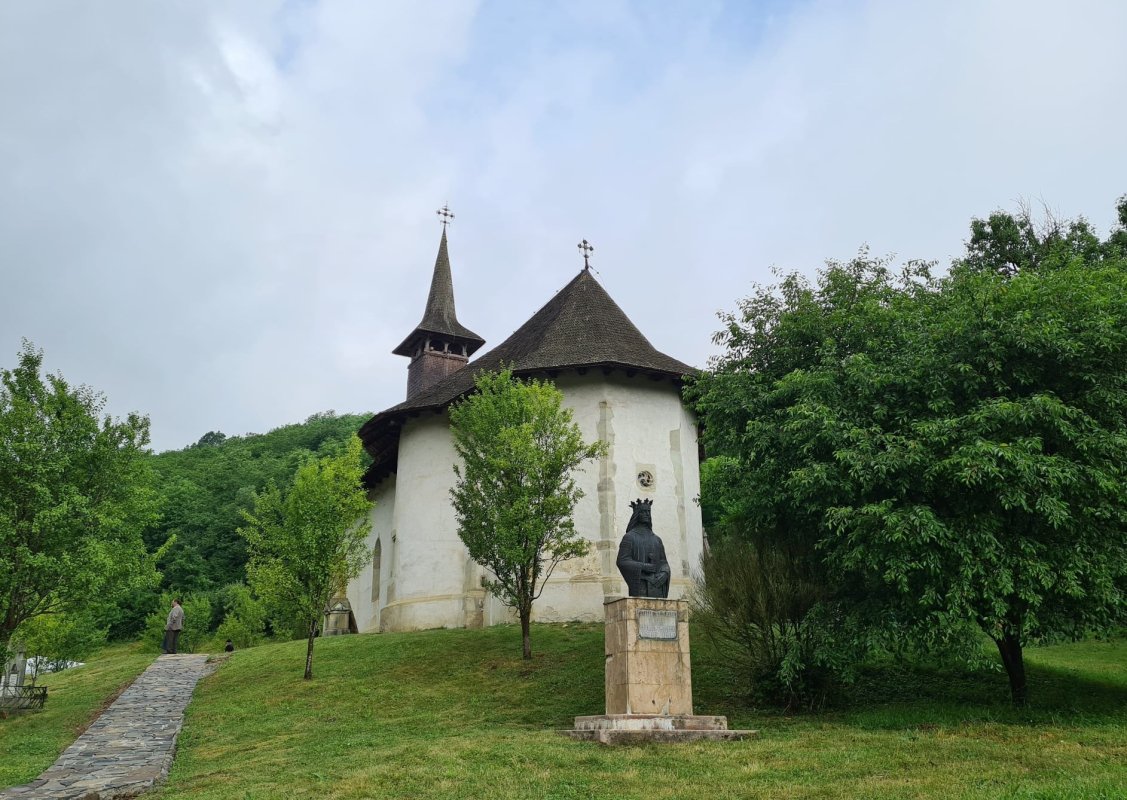 Hramul mănăstirii de la Vad, ctitoria Sfântului Ștefan cel Mare 176047