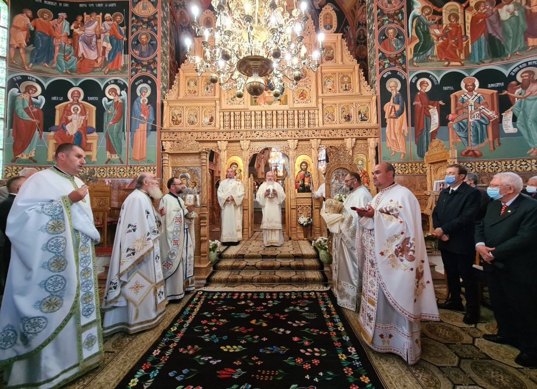 Sfinţirea monumentului eroilor de la Feleacu, judeţul Cluj 176035