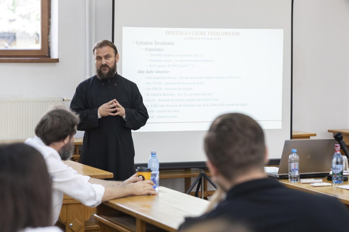 Promovare în cariera didactică la Facultatea „Justinian Patriarhul” 176135