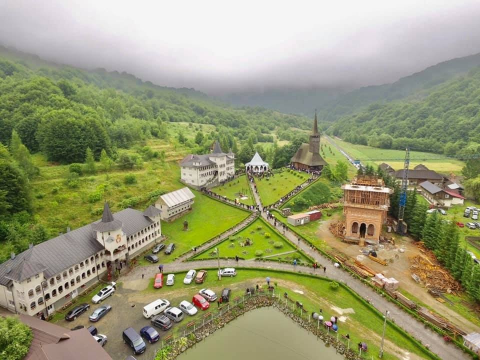 Sărbătoare la Mănăstirea Ruoaia din Lăpuşul Românesc 176207