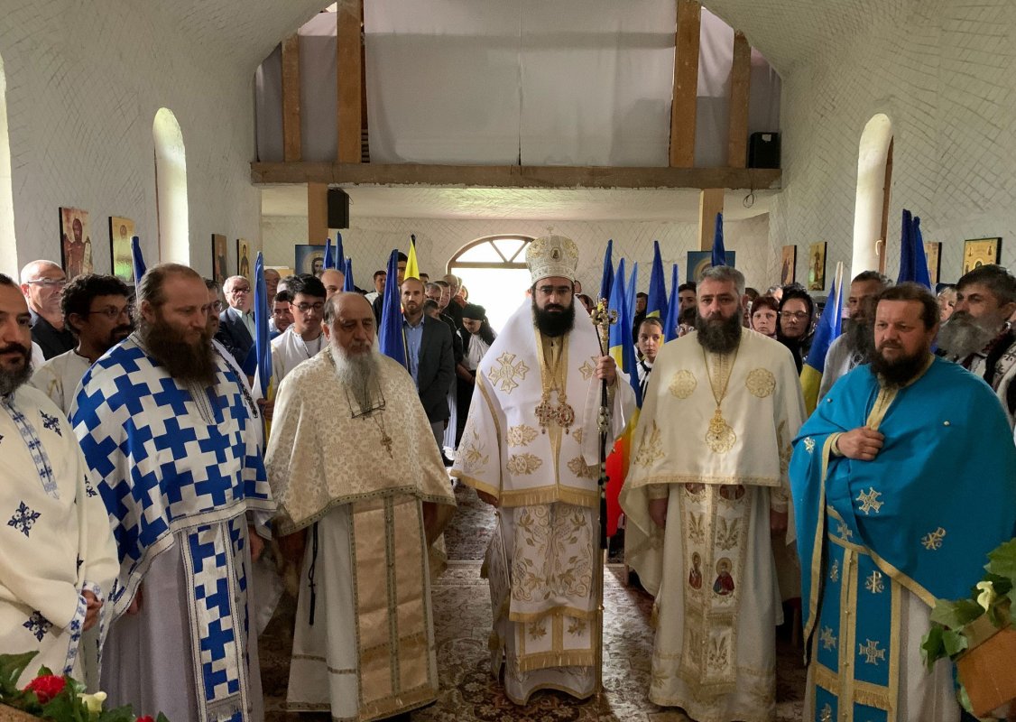 Slujiri arhiereşti în Hunedoara 176220