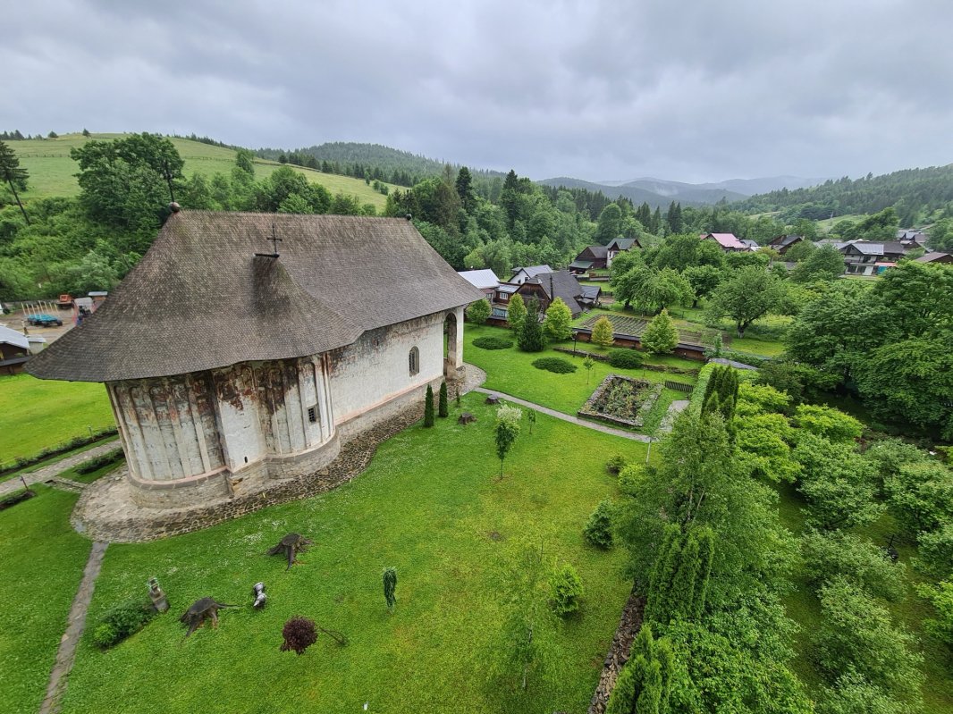 Mănăstirea pictată a Humorului, o cronică ce străbate veșnicia 176177