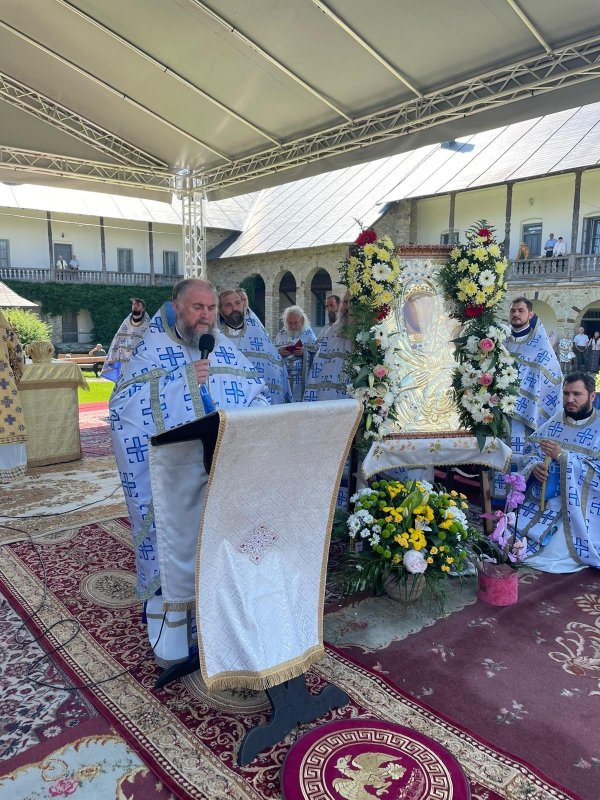 Neamțul, sub mângâierile calde ale „Îndrumătoarei” 176572