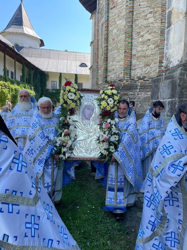 Neamțul, sub mângâierile calde ale „Îndrumătoarei” 176573